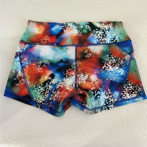 Fleo Multicolor Shorts - Picture 2 of 3